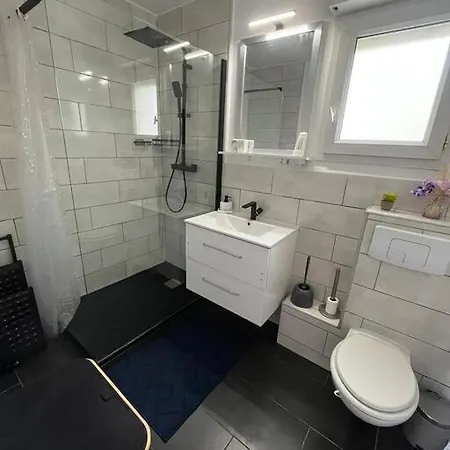 Familiale - 15 Min Apartment